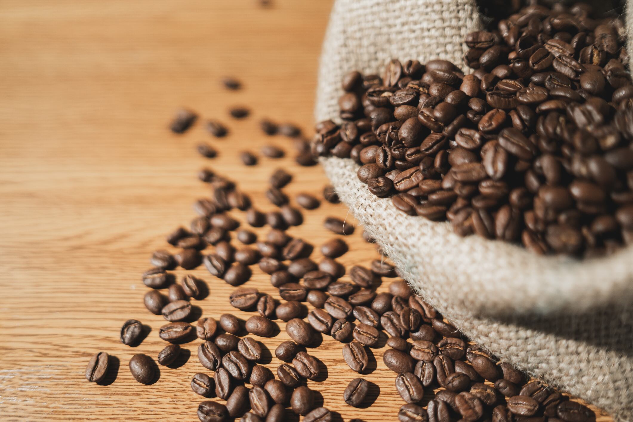 Precio del café se dispara mundialmente: este será su impacto en el mercado chileno