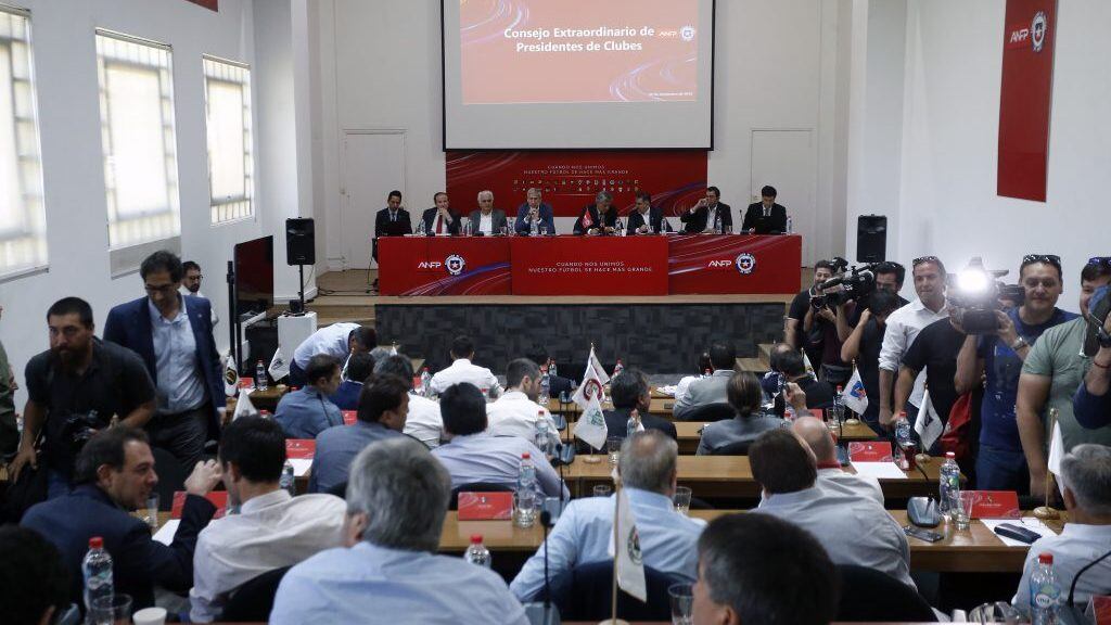 29 de Noviembre de 2019/SANTIAGO Se desarrolla el segundo consejo de presidentes de clubes de ftbol en la sede de la ANFP.
FOTO: CRISTOBAL ESCOBAR/AGENCIAUNO