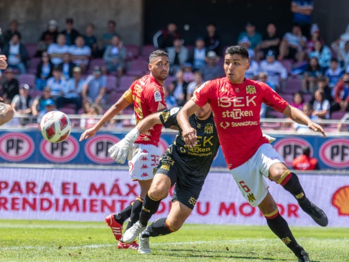 Universidad Católica se salva de la derrota con doblete de Zampedri y rescata un empate ante Unión Española