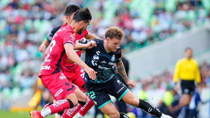 Bruno Barticciotto es la gran figura del Santos Laguna al anotar su primer doblete en México
