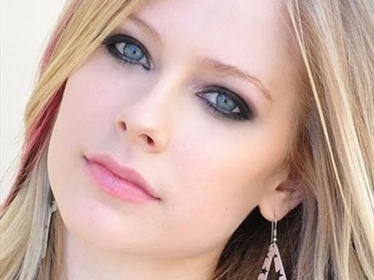 Avril Lavigne sobre la teoría de su muerte: ¡Es tan raro! No logro entender por qué pensaron eso