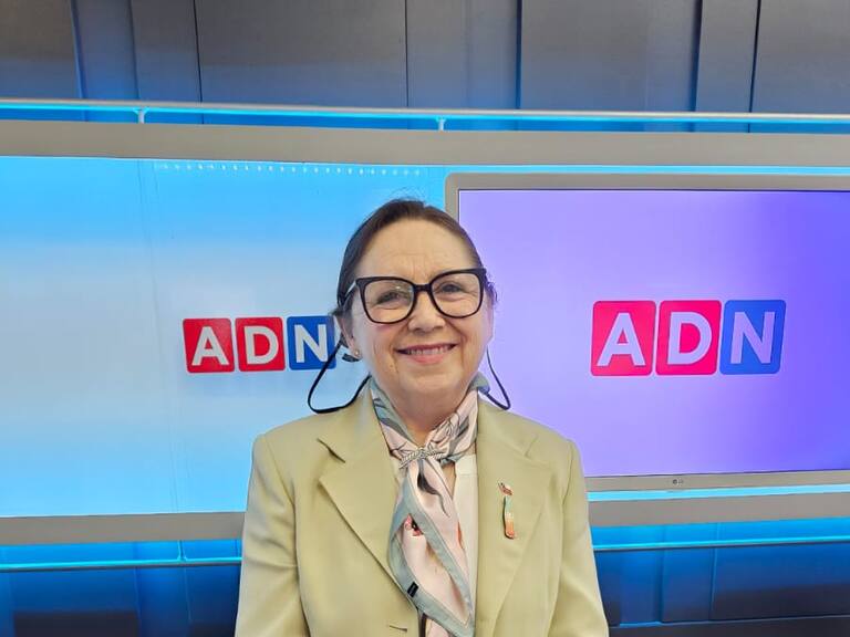 “El barrio es una familia más grande”: El trabajo de Marta Zapata, beneficiada por programa “Mi almacén, mi comunidad”