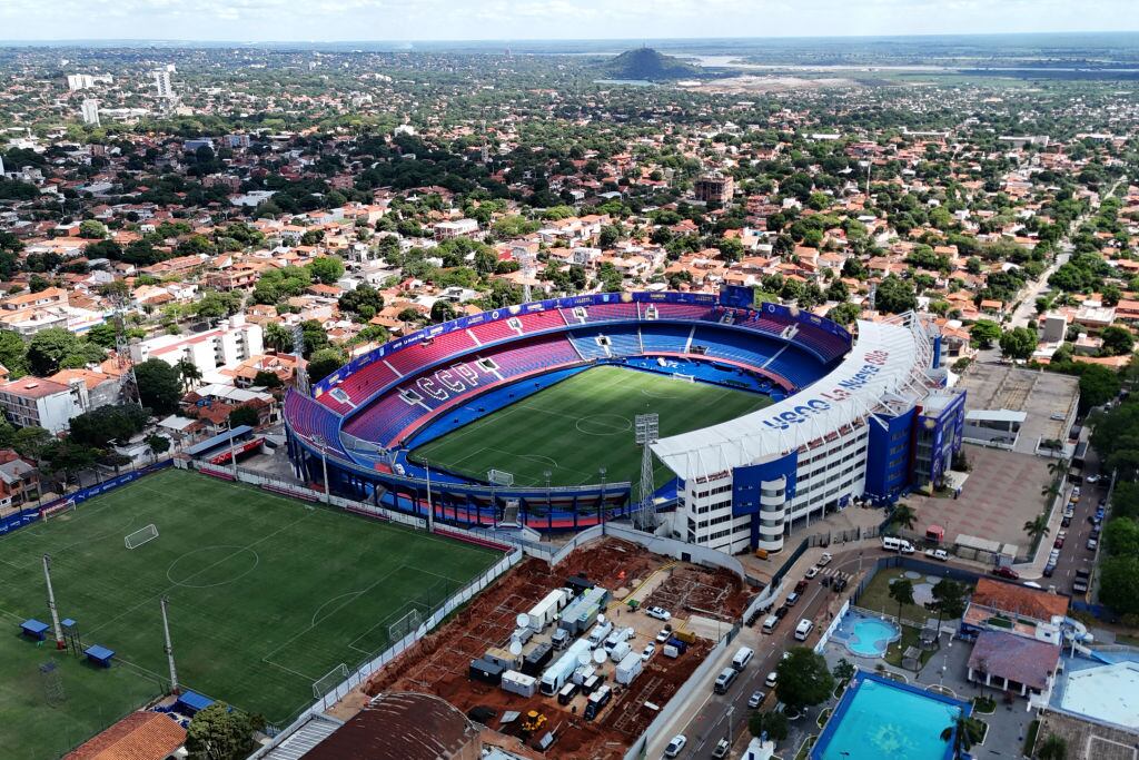 Estadio Nueva Olla de Asunción, Paraguay