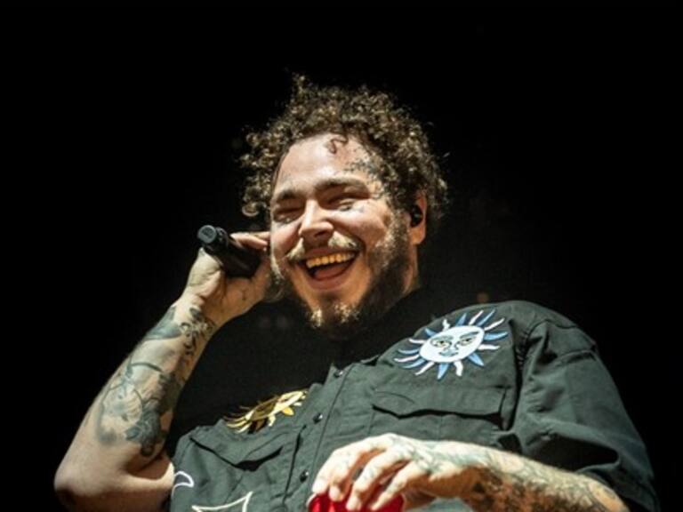 Post Malone lanzó innovador video de «Circles»: Sólo puede ser visto con dos celulares