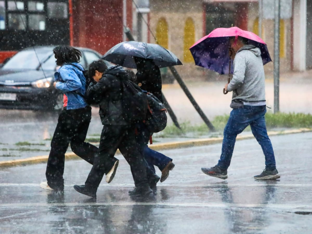 Lluvia en Santiago: pronostican cuatro días seguidos de agua y hasta 30 mm en una sola jornada