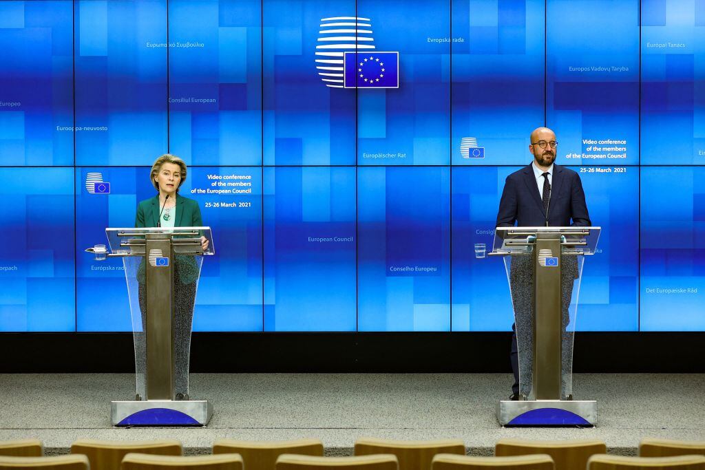 Los titulares del consejo europeo Charles Michel y de la comisión europea Ursula von der Leyen