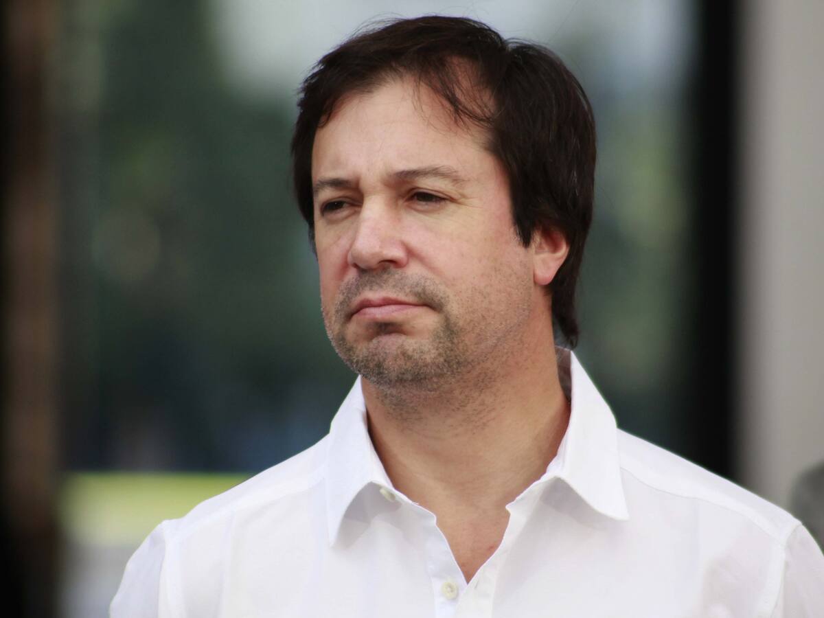 Ministro de Economía Lucas Palacios se sumó a miembros del gabinete con cuarentena preventiva por Covid-19