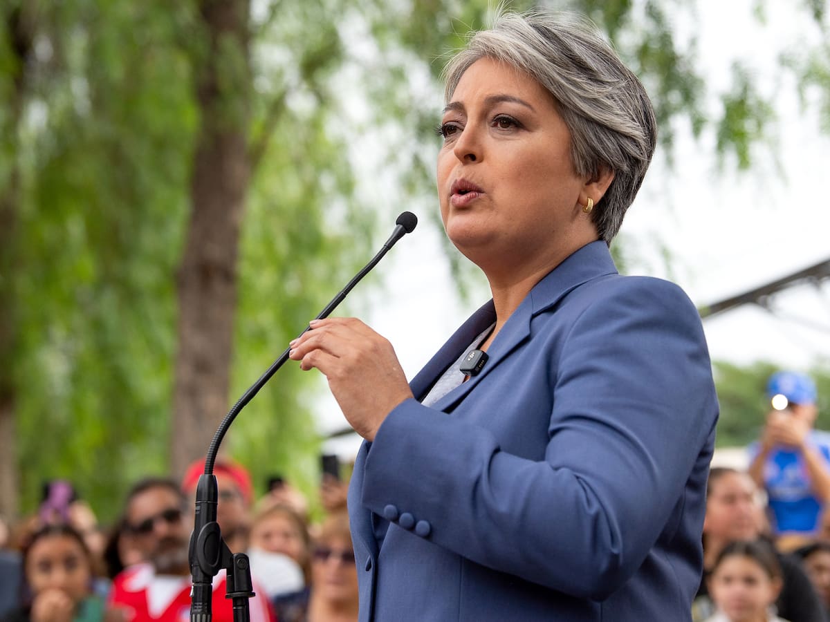 El nuevo rumbo político de Jeannette Jara: la exministra del Trabajo se suma a fundación creada por Bachelet