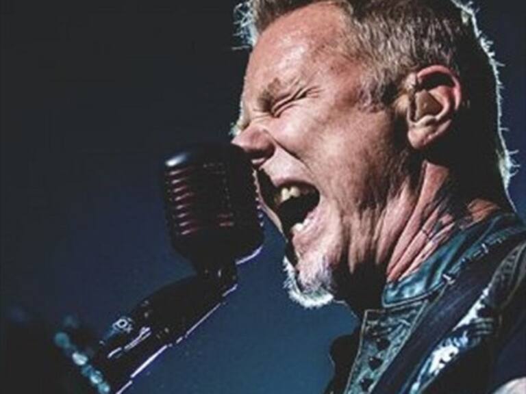 Metallica se niega a suspender show pese a mal estado de salud de su vocalista