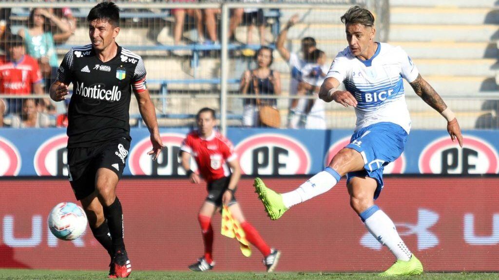 2 de Febrero del 2020, Santiago.Bruno Zampedri (D) remata ,durante el partido valido por la segunda fecha del Campeonato Nacional AFP PlanVital 2020, entre Universidad Catolica vs O'Higgins, disputado en el Estadio San Carlos de Apoquindo.
FOTO: AGENCIAUNO