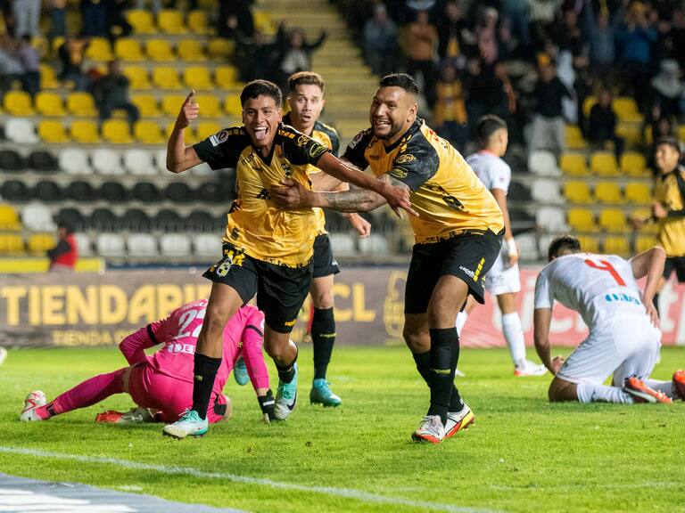 Igualando a un referente de la “Generación Dorada”: el registro histórico que concretó Martin Mundaca por Coquimbo Unido