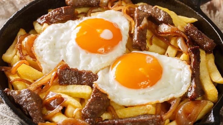 Día de la chorrillana en Chile es hoy: cuáles son los cortes de carne perfectos para prepararla (y cómo hacerlo)
