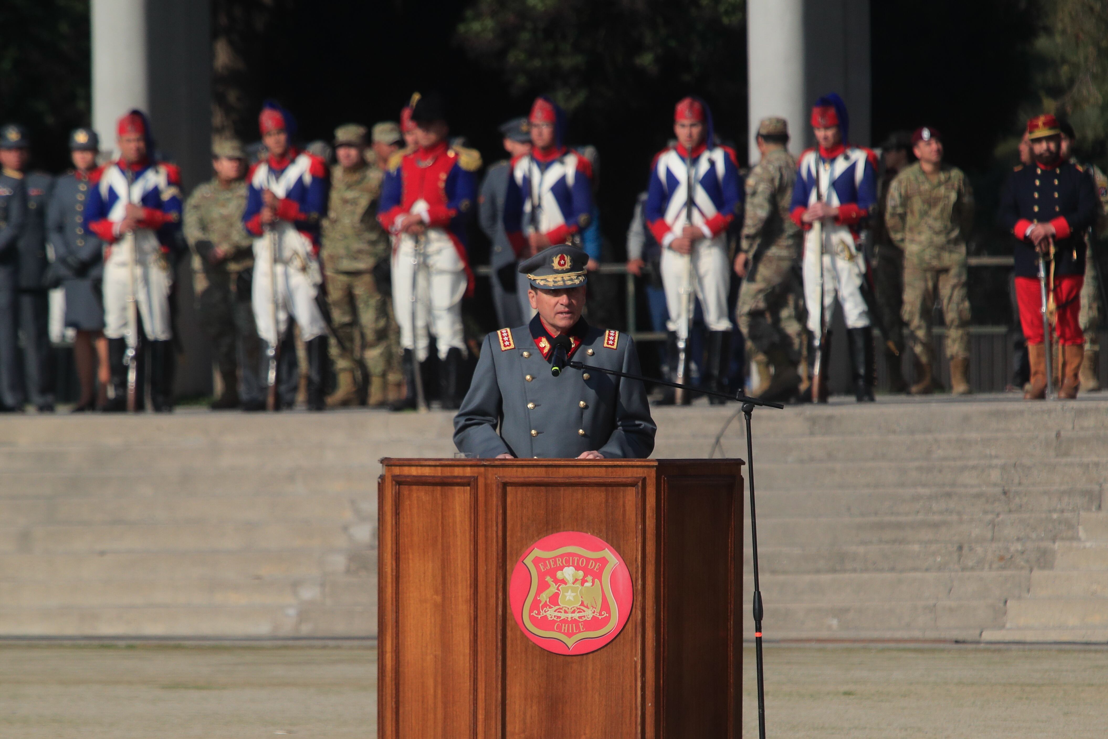 Javier Iturriaga en juramento a la bandera 2024