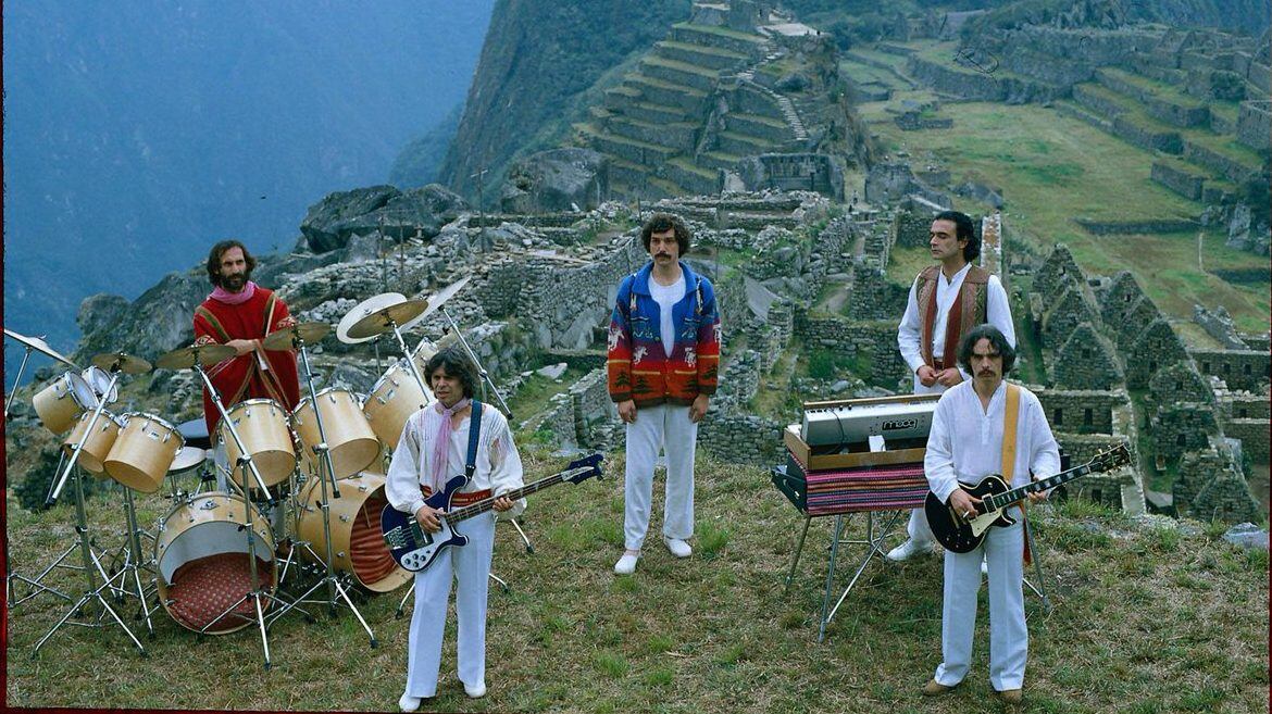 "Alturas de Macchu Picchu" - Los Jaivas, De la cordillera al mar