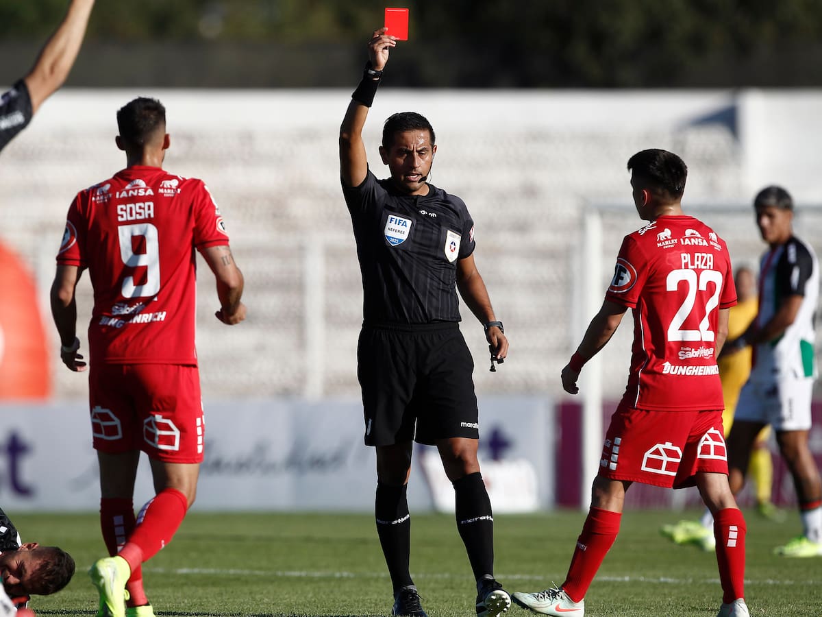 Baja en Ñublense: Matías Plaza es sancionado por su expulsión ante Palestino