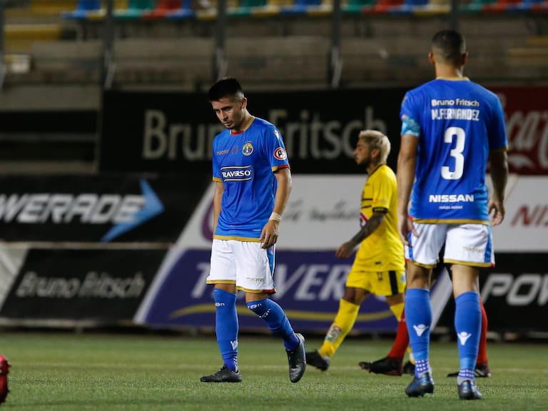 Jugadores de Audaz Italiano se lamentan ,durante el partido valido por la Octava fecha del Campeonato Nacional AFP PlanVital 2020, entre Audax Italiano vs Universidad de Concepcion, disputado en el Estadio Municipal de la Florida.FOTO:FRANCISCO LONGA/AGENCIAUNO
