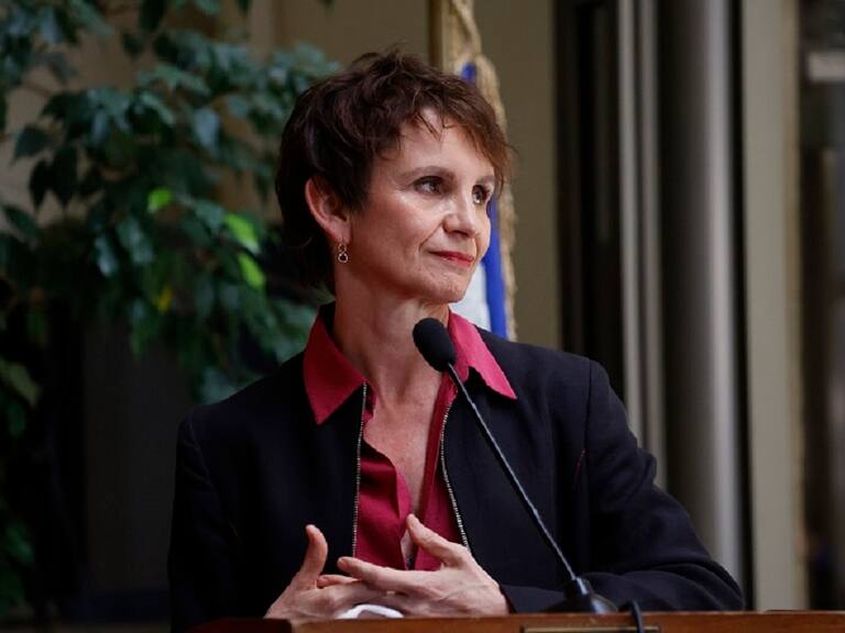 Carolina Tohá viajará a Arica y Parinacota para reforzar la frontera ante la crisis peruana