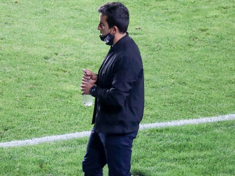 Fabián Marzuca es despedido de la banca de Santiago Morning