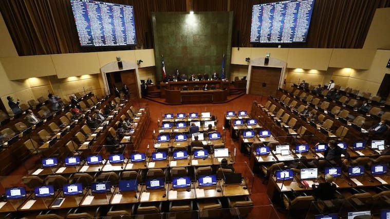 23 DE ABRIL DE 2021/VALPARAISOVista general de la sesion especial de la Camara de Diputados, citada para votar las indicaciones del Senado al proyecto de tercer retiro de fondos de pensiones, en medio de la pandemia por Coronavirus.
FOTO: LEONARDO RUBILAR CHANDIA/AGENCIAUNO