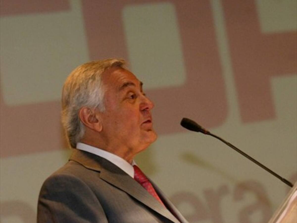 Cinco familias chilenas figuran entre las 500 mayores empresas del mundo