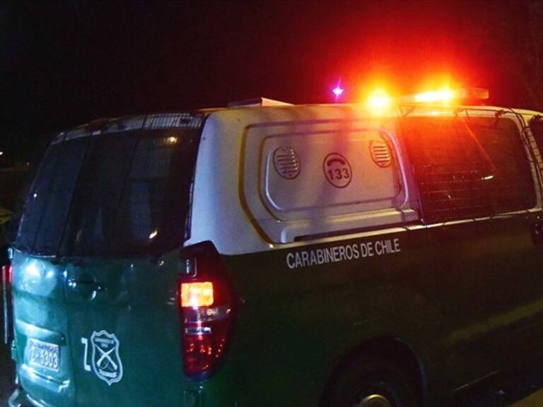 Atacaron comisarías de Carabineros en cinco comunas de Santiago