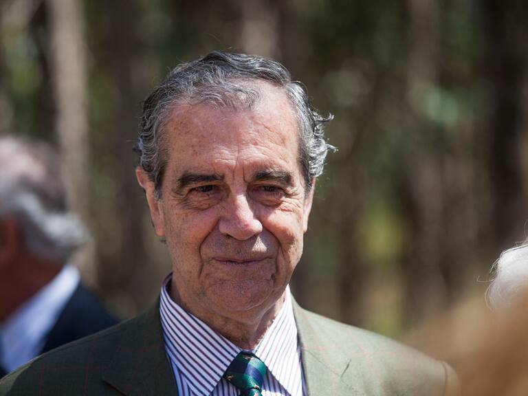 Hermógenes Pérez de Arce lamenta la muerte de Lucía Hiriart