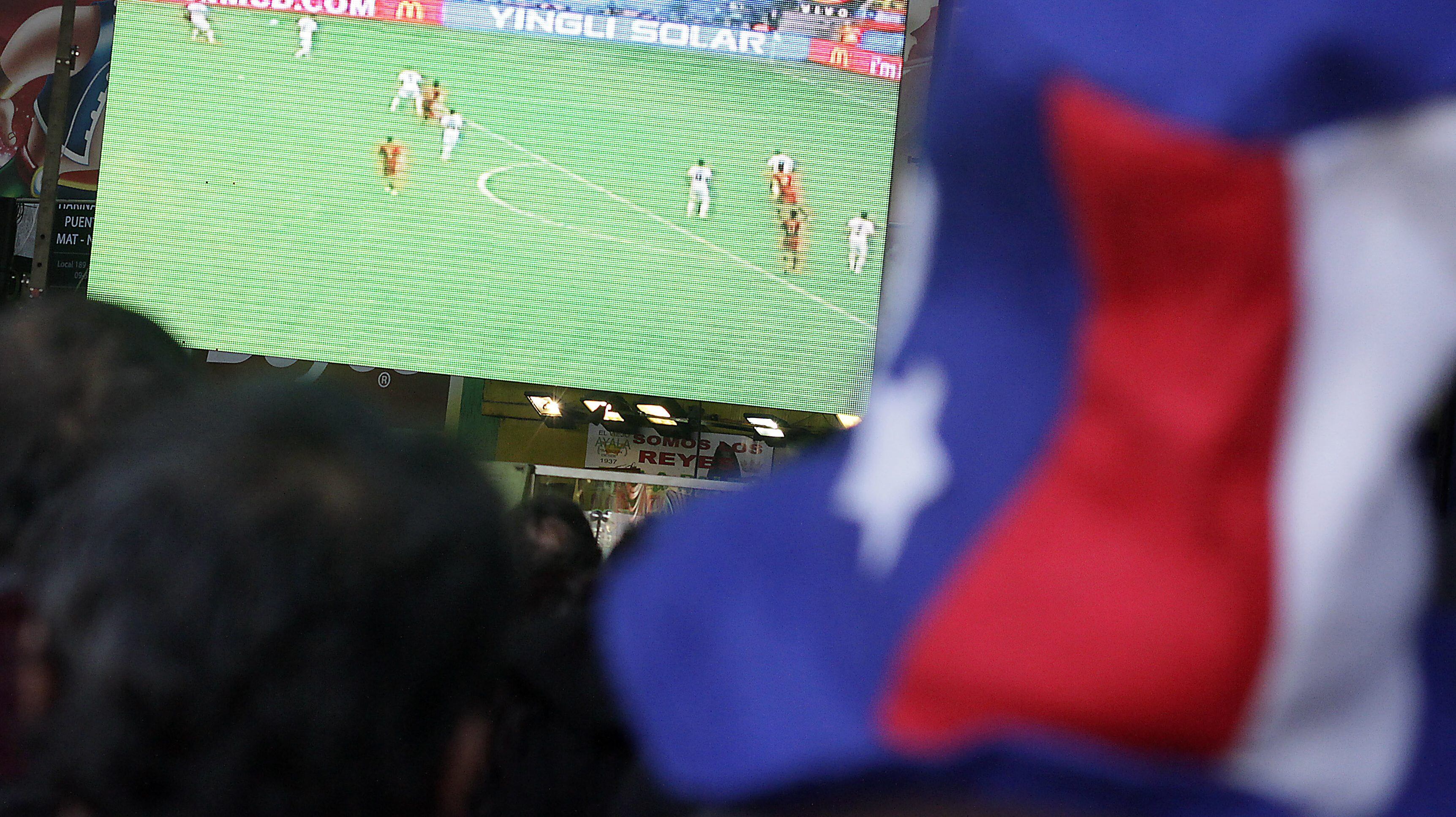 Selección Chilena juega a la misma hora de transmisión de la franja