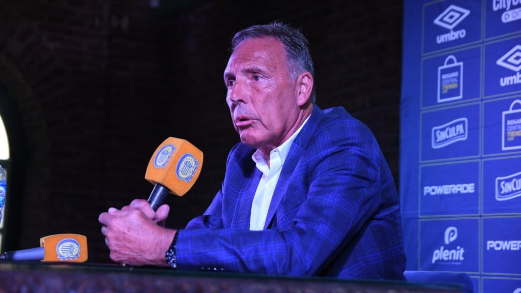 Miguel Ángel Russo asume en Rosario Central y dirigirá sus primeros partidos en Chile