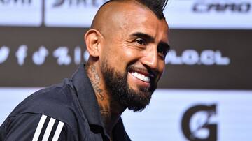 Estos son los 10 sueldos más altos del futbol chileno: Colo Colo y Arturo Vidal, lideran