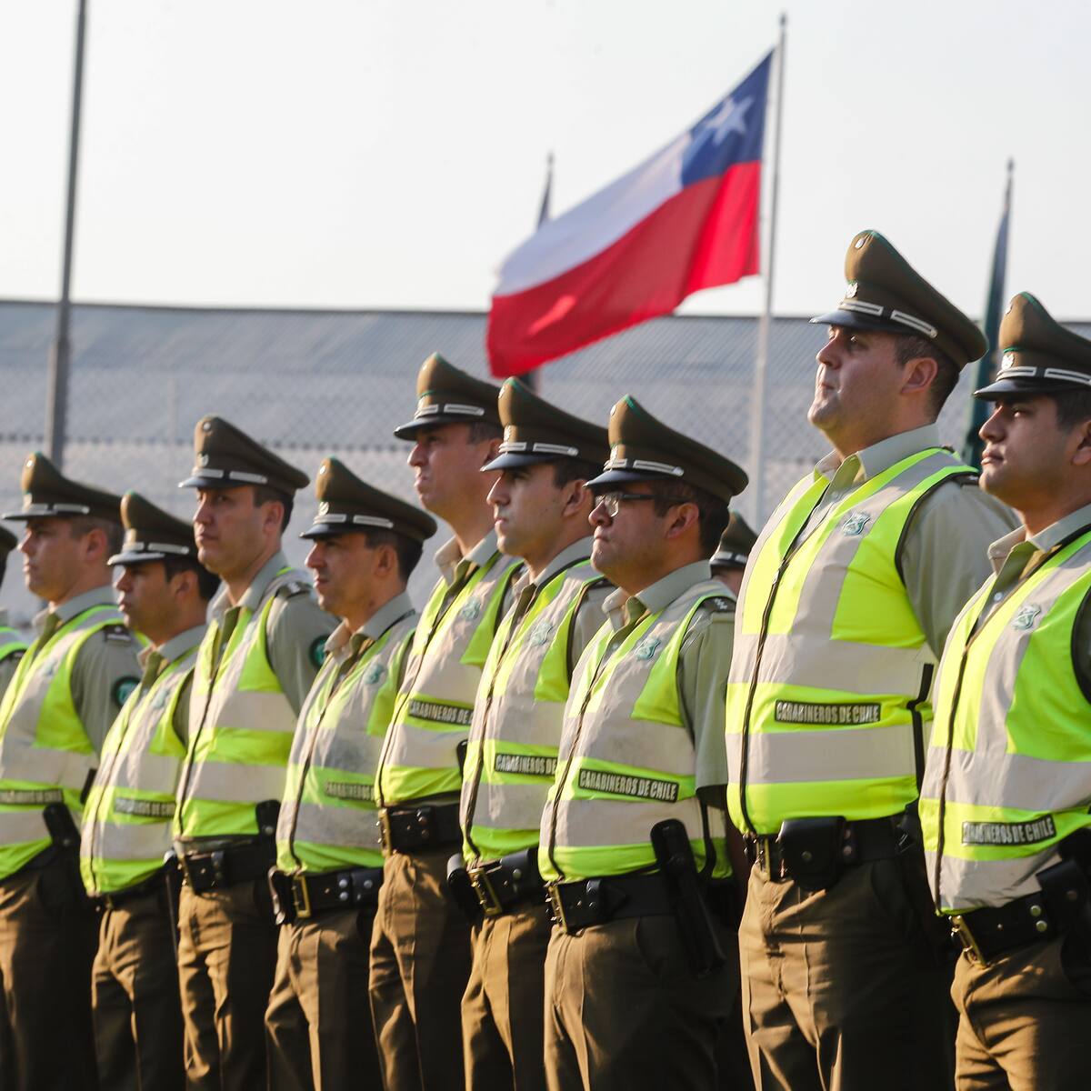 Lanzan Plan Verano Seguro 2025-2026: más de 1.300 carabineros extras se desplegarán en todo el país