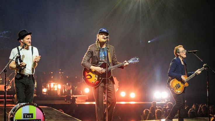 The Lumineers aterriza en Chile con su gira más íntima y ambiciosa: “Hay una pasión y una emoción muy genuina que admiro mucho”