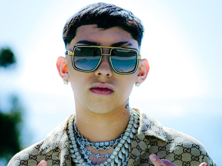 Conocido cantante urbano fue detenido por Carabineros tras evadir control policial