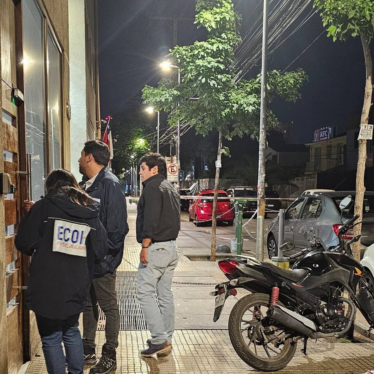 Un muerto y un herido tras ataque armado en Estación Central: se percutaron al menos ocho disparos
