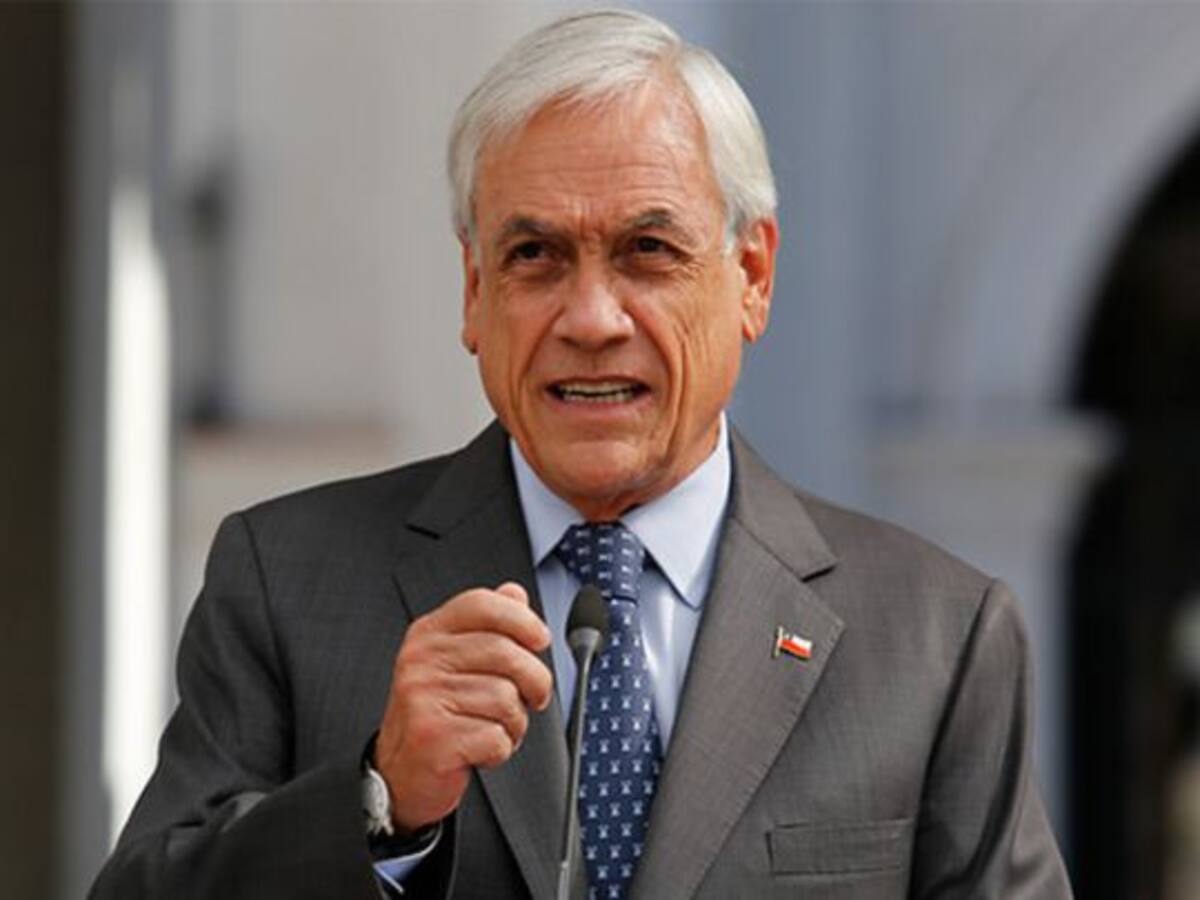 Presidente Piñera emplazó a rezagados para que se vacunen mientras espera por el regreso de Paula Daza