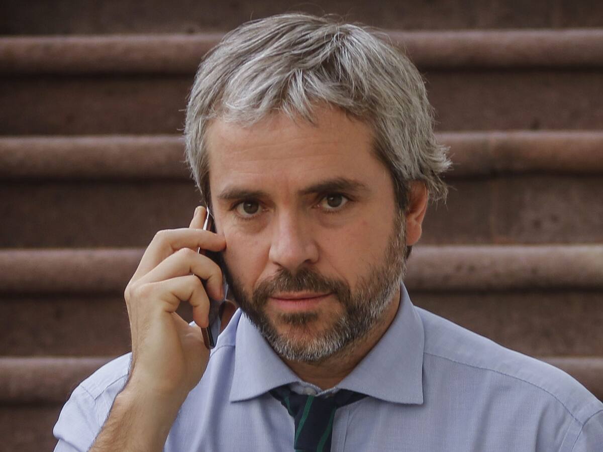 Blumel por cuarentena total: «Debe aplicarse en función de la realidad sanitaria y cuando sea efectivo»