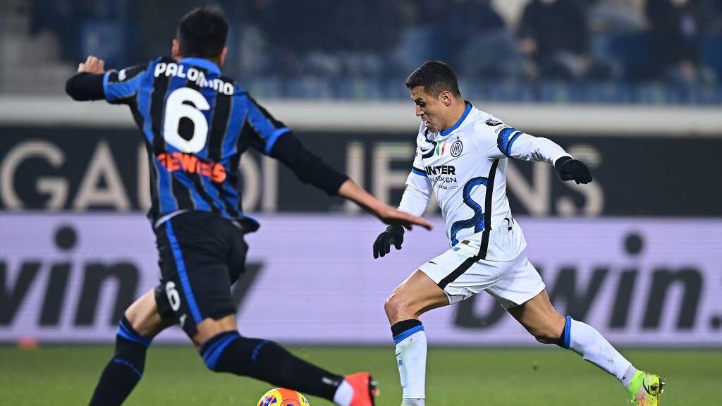 Pese a los intentos de Alexis y Vidal, Inter de Milán no pudo superar a Atalanta