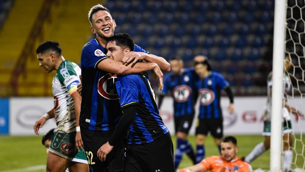 Huachipato golea a Deportes Puerto Montt y se cita con Coquimbo Unido en octavos de final de Copa Chile
