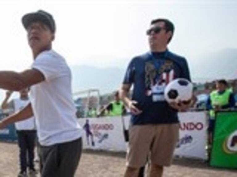 FOTOS Alexis Sánchez pasea por Tocopilla antes de sumarse a La Roja