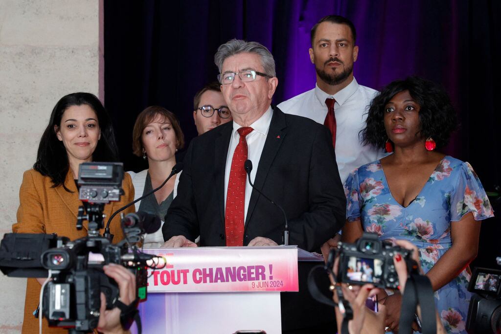 El líder de La Francia Insumisa (LFI), Jean-Luc Melenchon, habla en la campaña de las elecciones europeas en el país galo.