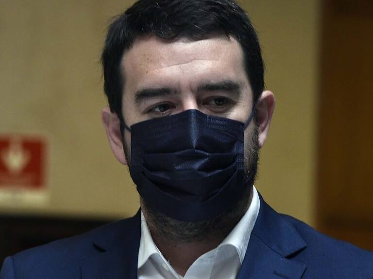 09 DE NOVIEMBRE DE 2021/VALPARAISOGobernador Luciano Rivas (foto)entrega propuesta de la araucana al presidente de la cámara Diego Paulsen
FOTO: PABLO OVALLE ISASMENDI/AGENCIAUNO