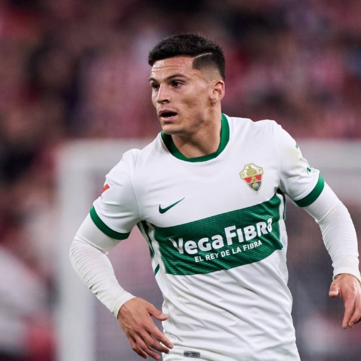 Pasó por el fútbol chileno y ahora dirigirá a Lucas Cepeda en España: Elche anuncia a su nuevo DT