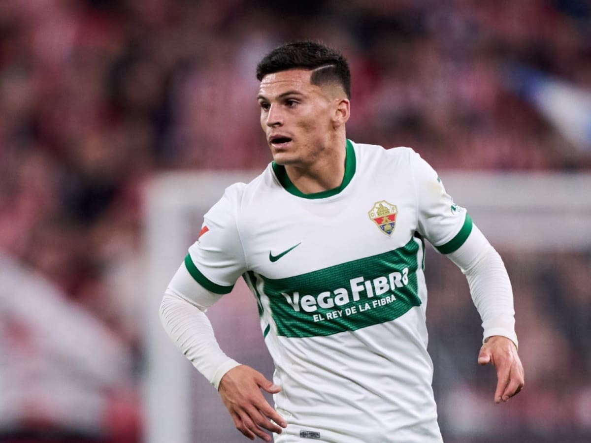 Pasó por el fútbol chileno y ahora dirigirá a Lucas Cepeda en España: Elche anuncia a su nuevo DT