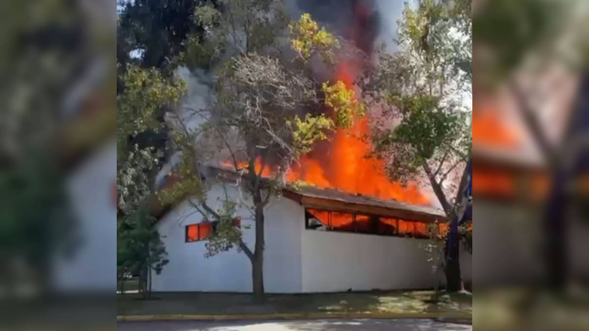 Voraz incendio afecta al Club de Golf en La Dehesa
