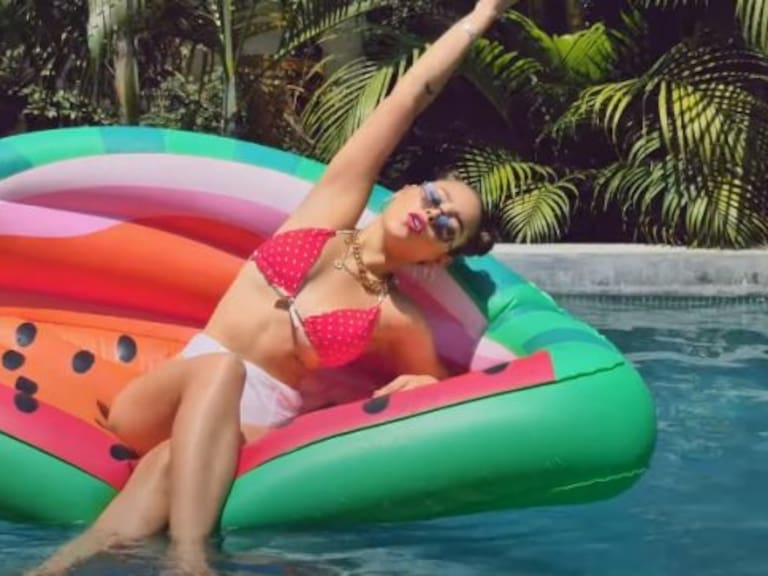 Danna Paola lanzó su nuevo sencillo y videoclip «Sola»