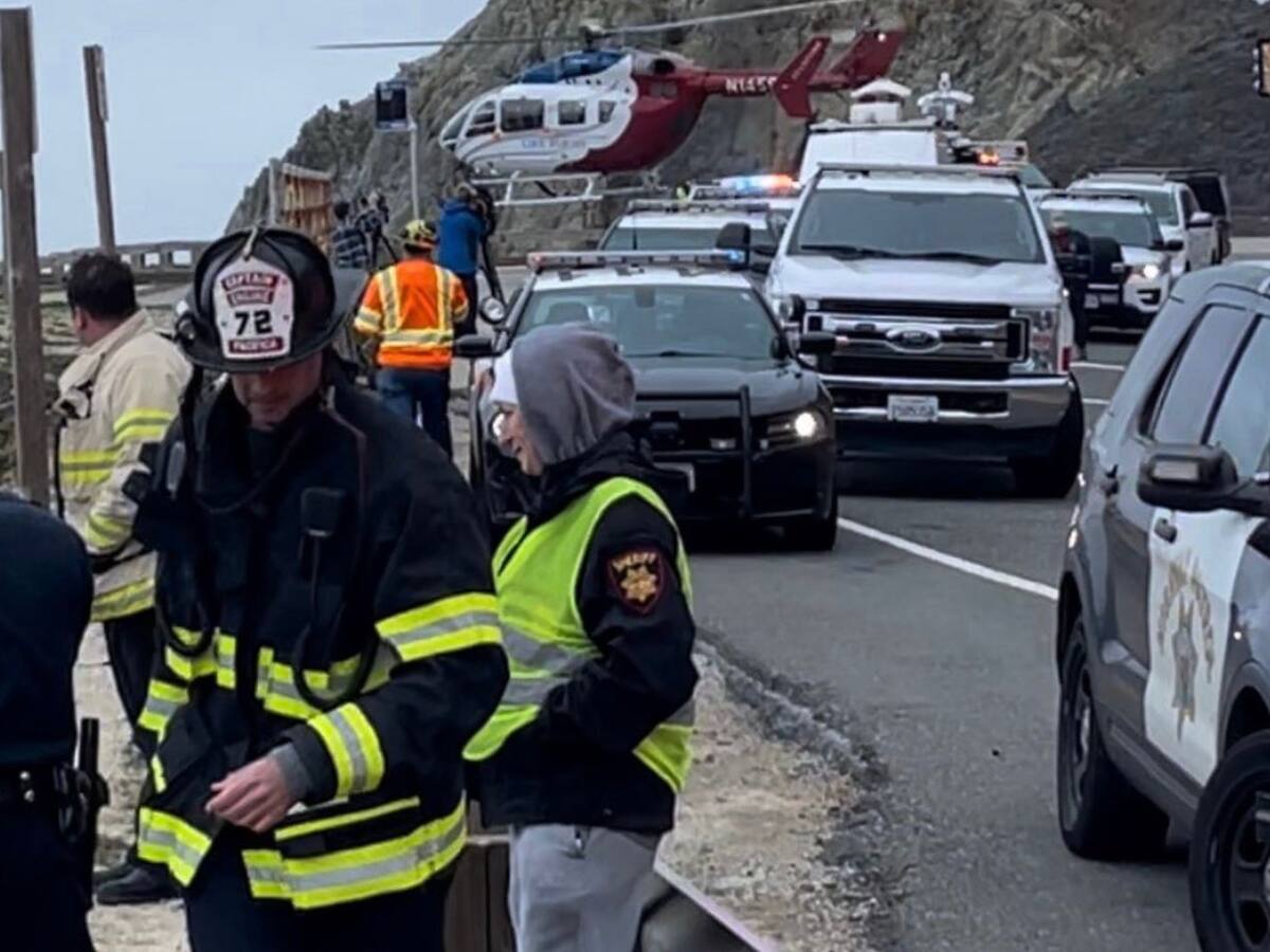 California: hombre es acusado de lanzarse en un auto con niños en su interior