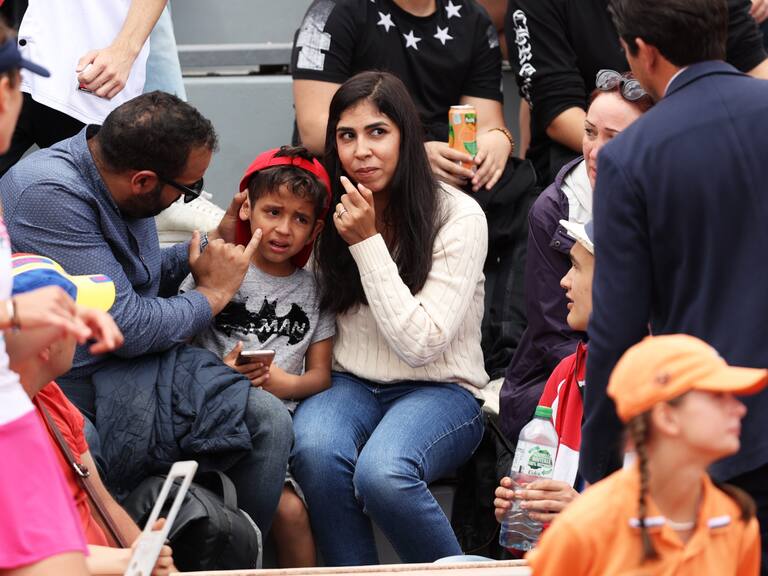 Roland Garros 2022: tenista rumana lanza raqueta y casi impacta a niño presente en las tribunas