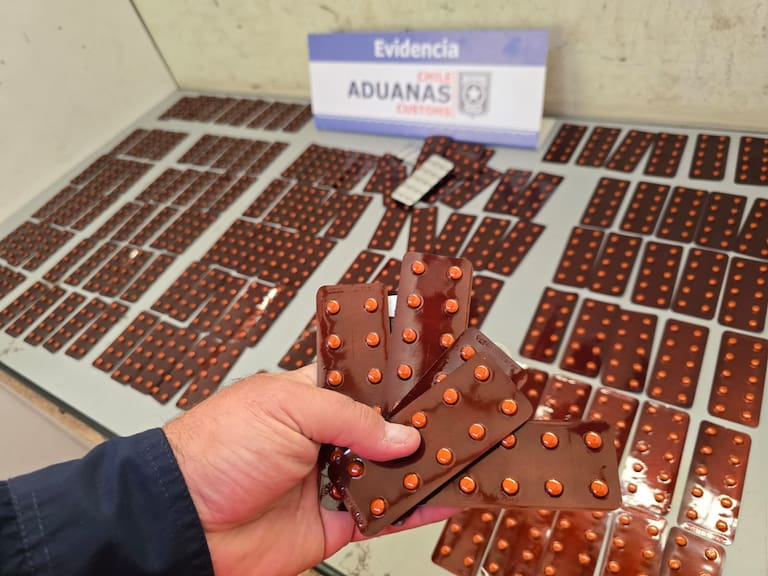 Aduana de Iquique incauta más de 6 mil píldoras abortivas y sedantes