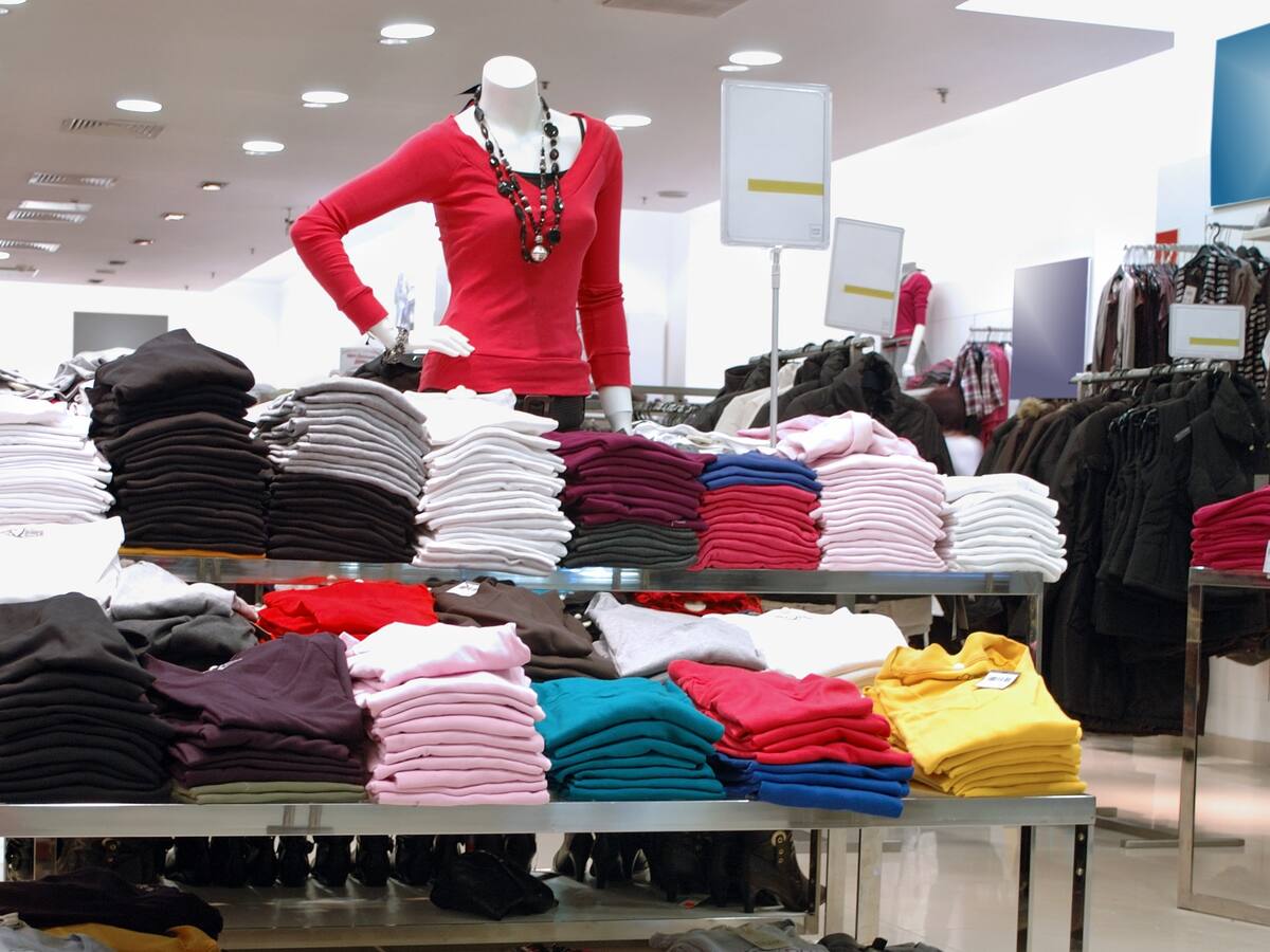 Conocida marca de ropa cerrará dos de sus tiendas en Chile: ya han dicho adiós a varios centros comerciales