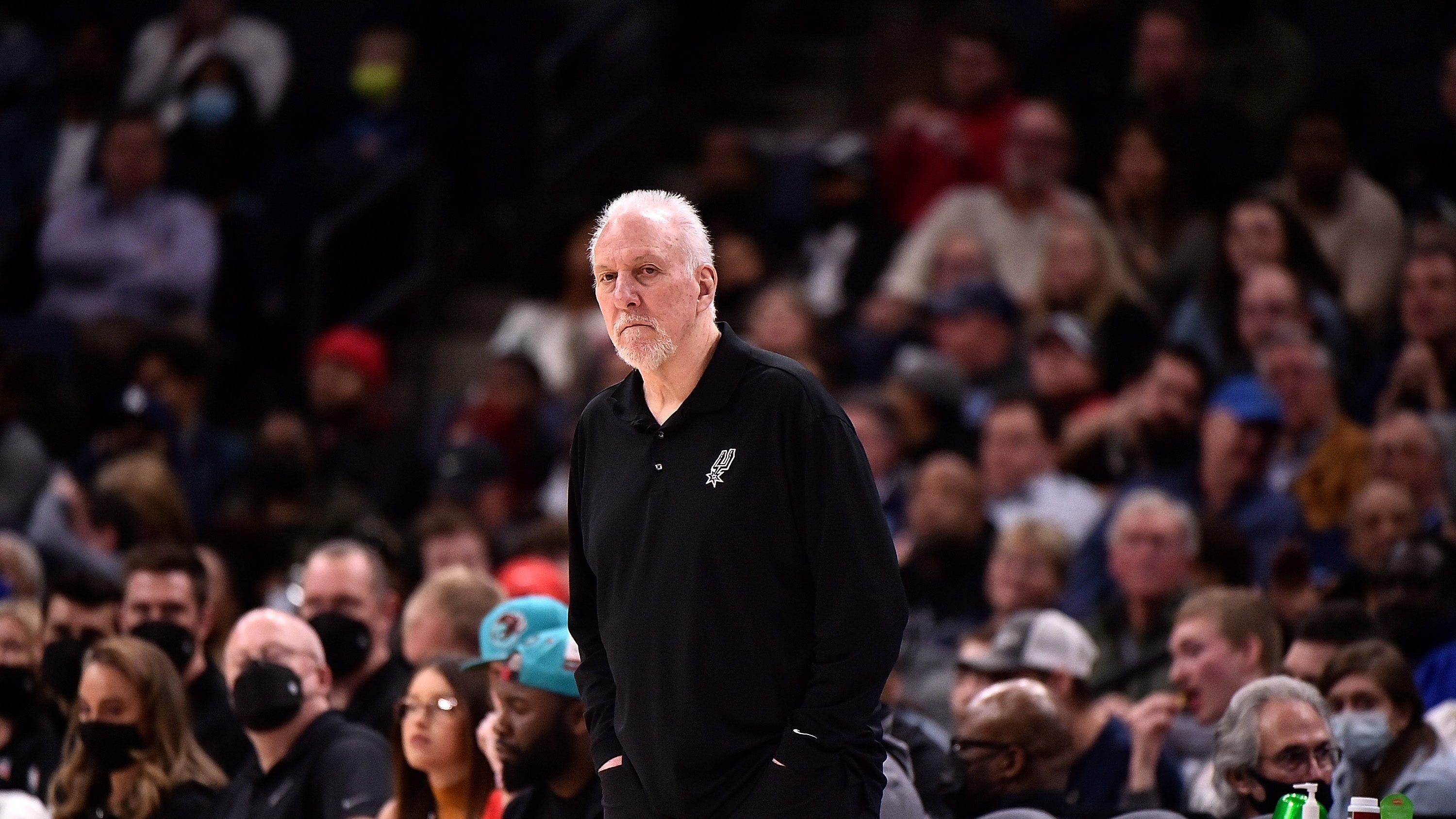 Gregg Popovich igualó a Don Nelson como el entrenador con más triunfos