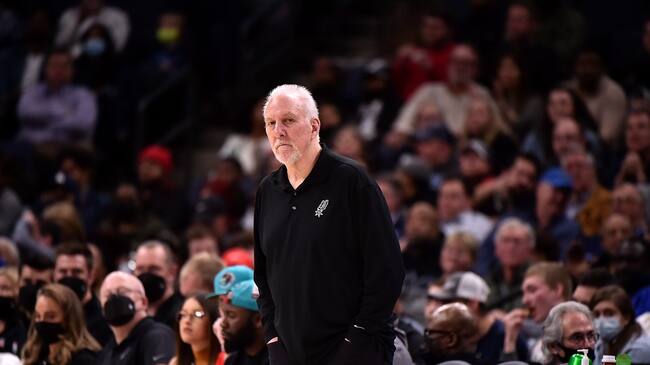 Gregg Popovich igualó a Don Nelson como el entrenador con más triunfos